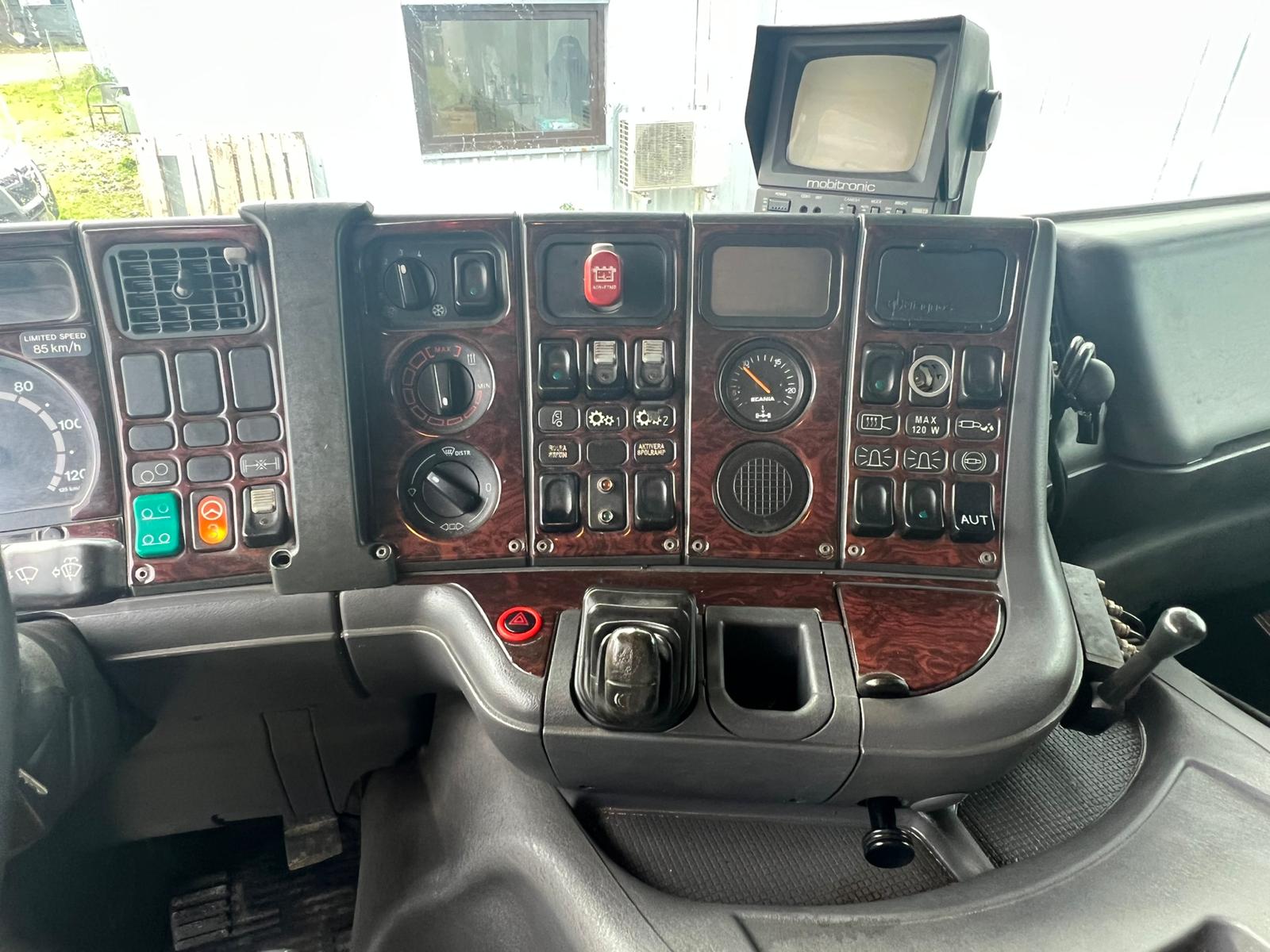SCANIA P124, 2005, 6×2 VACUUM + ADR + REMOTE + PIPE